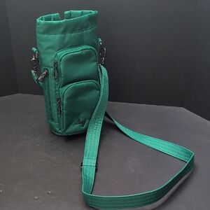 Lug Huggie SE Insulated Kelly Green Water Bottle Holder .